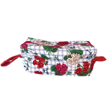 Load image into Gallery viewer, Cosmetic bag Rounded by Benafsha