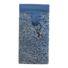 Load image into Gallery viewer, Glasses Clip by Sakina