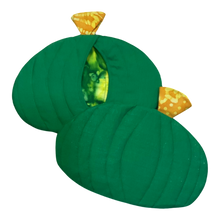 Load image into Gallery viewer, Cactus Potholder Set by Tee Mo