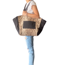 Load image into Gallery viewer, Market Bag by Sakina