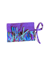 Load image into Gallery viewer, Art Roll by Yasmin