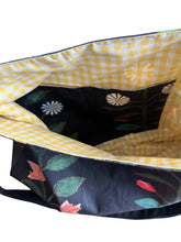 Load image into Gallery viewer, Tote Bag by Shamsidar