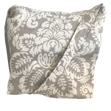 Load image into Gallery viewer, Tote Bag by Zahra