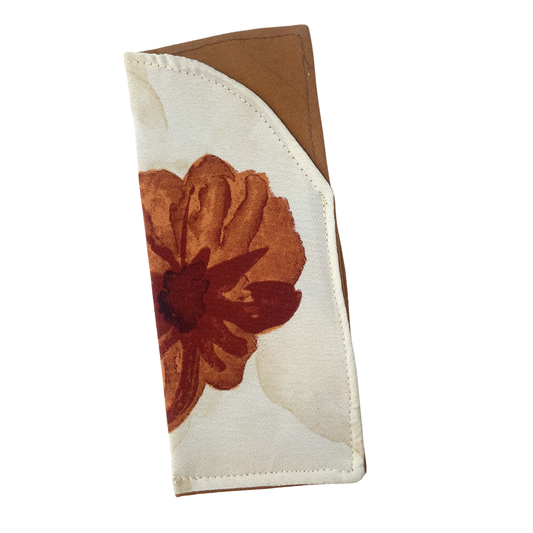 Glasses Sleeve by Shiren