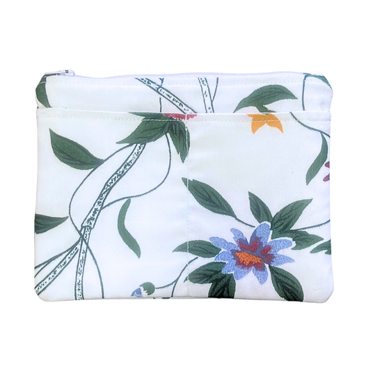 Mini Case by Yasmin