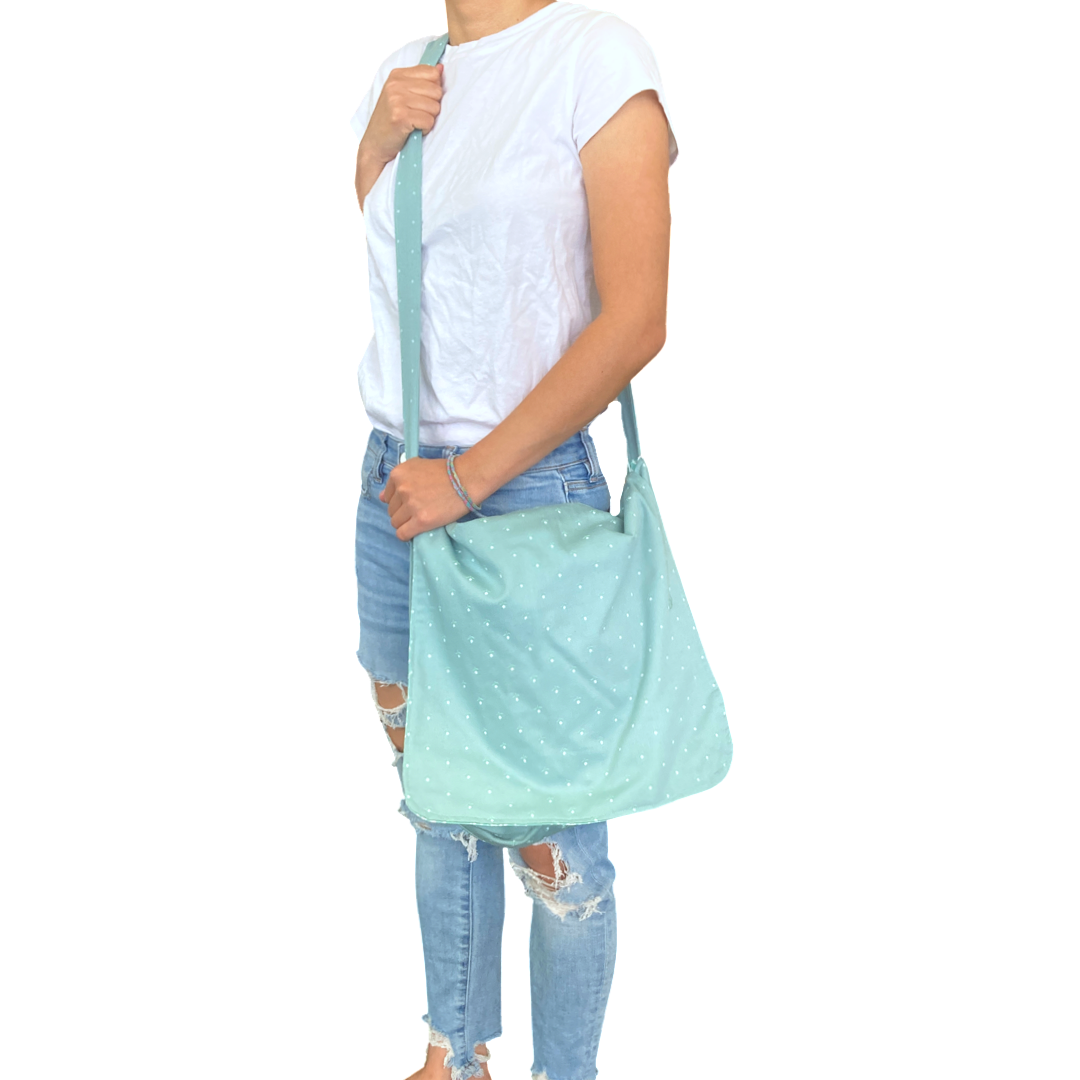Discounted Messenger Bag by Zahra