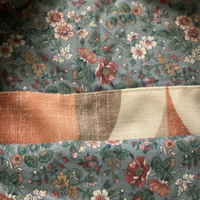 Load image into Gallery viewer, Tote Bag by Shamsidar
