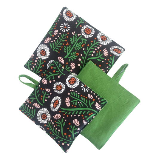Potholder Set by Aa Te