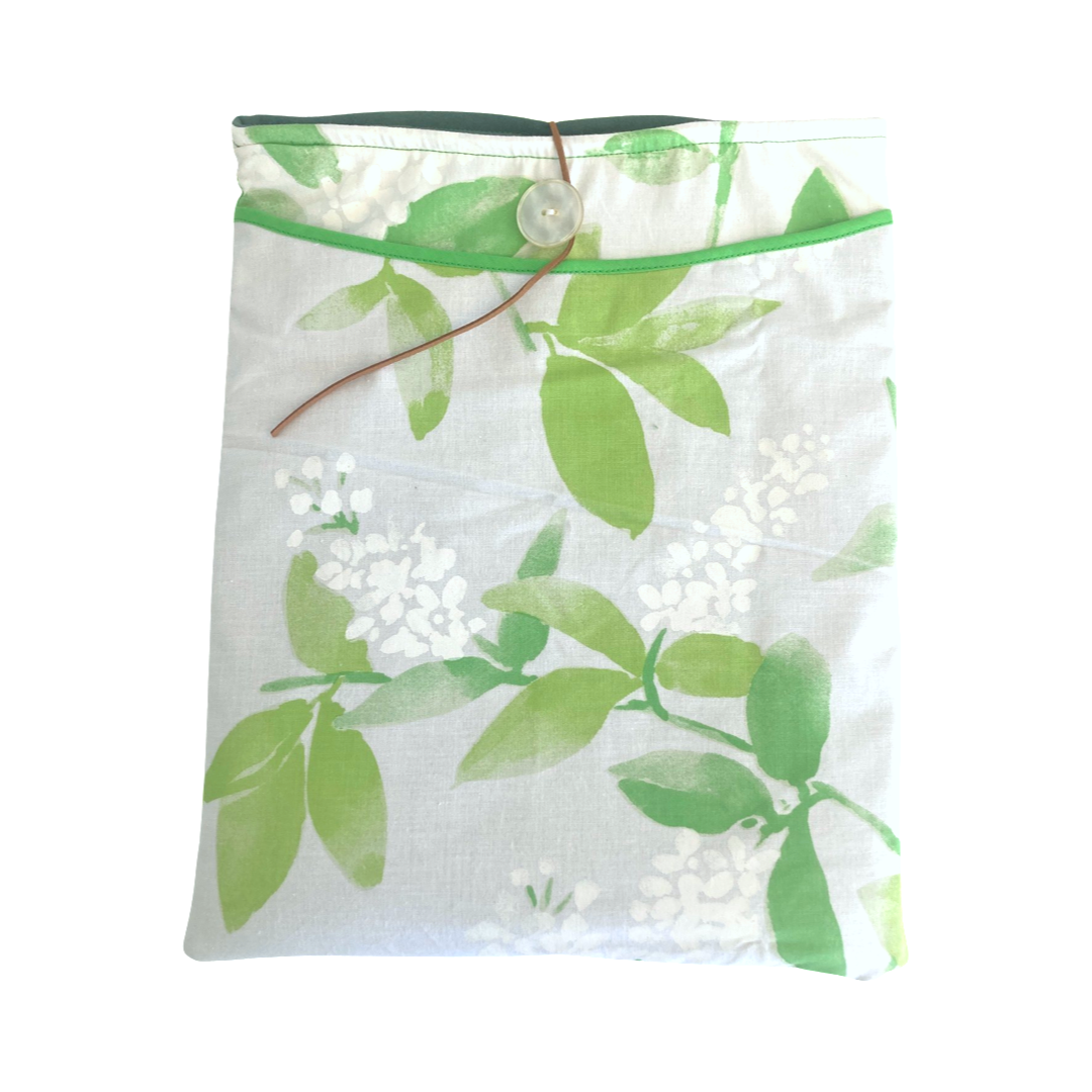 Laptop Sleeve 18” by Aa Te