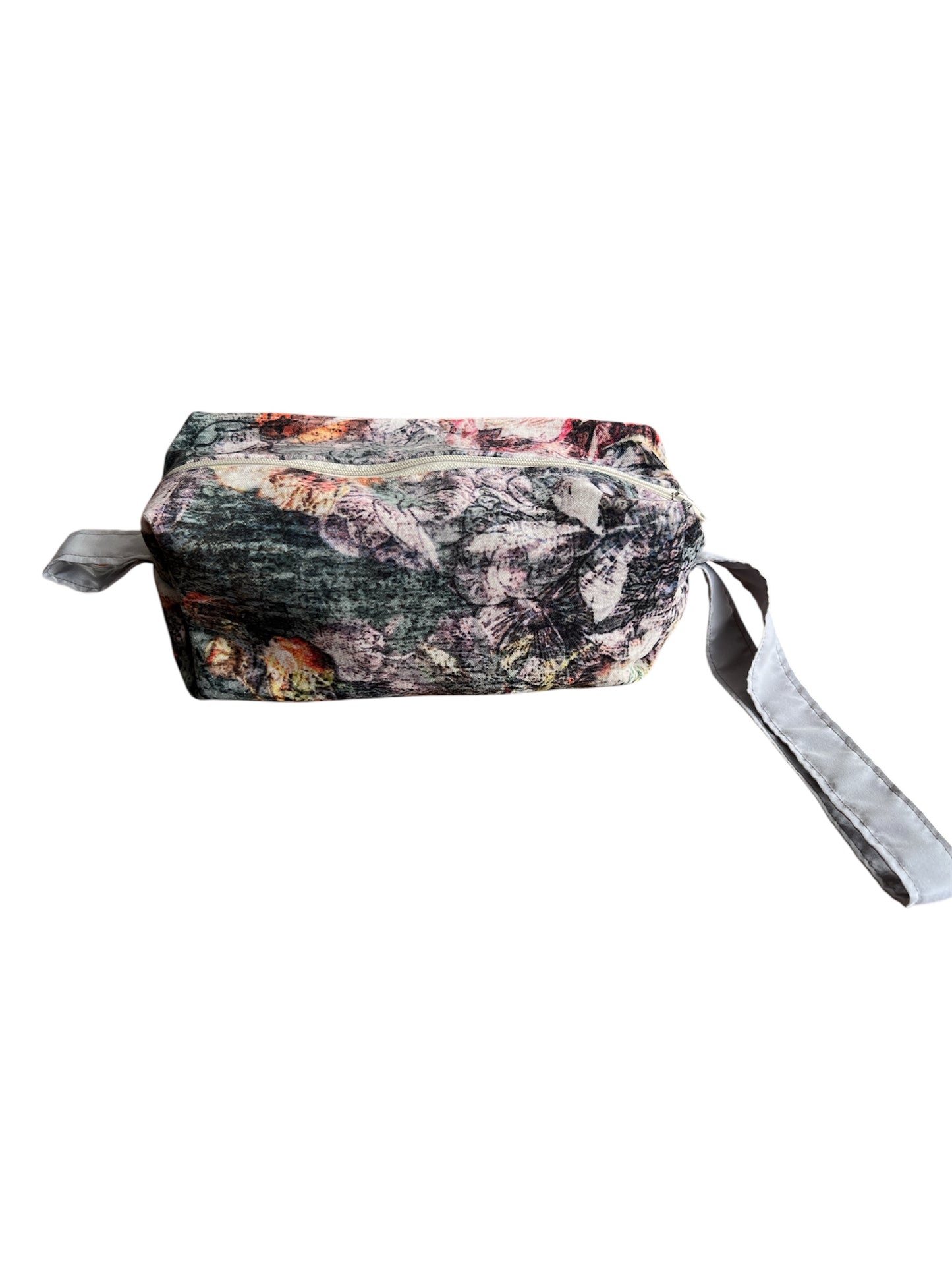 Cosmetic bag Rounded by Firoza