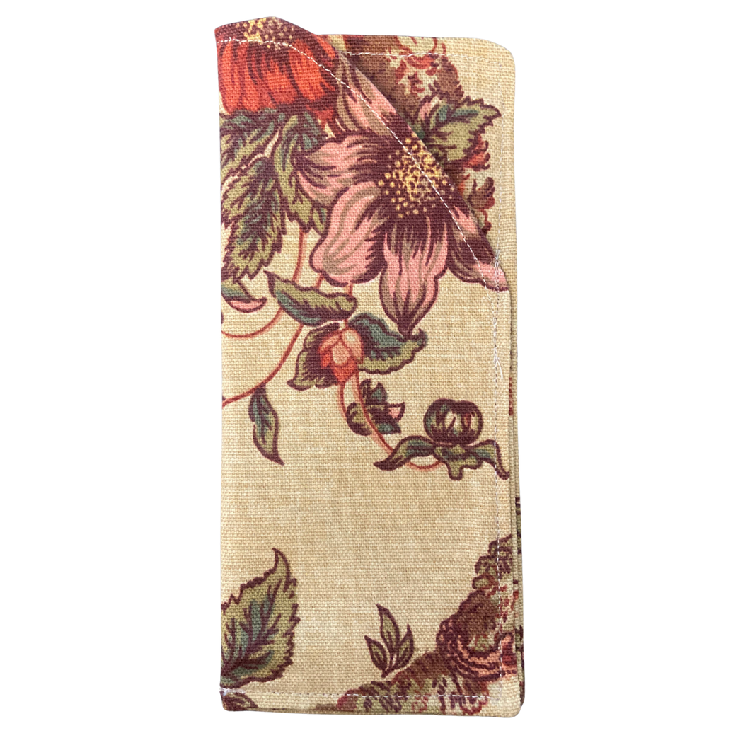 Glasses Sleeve by Juhara