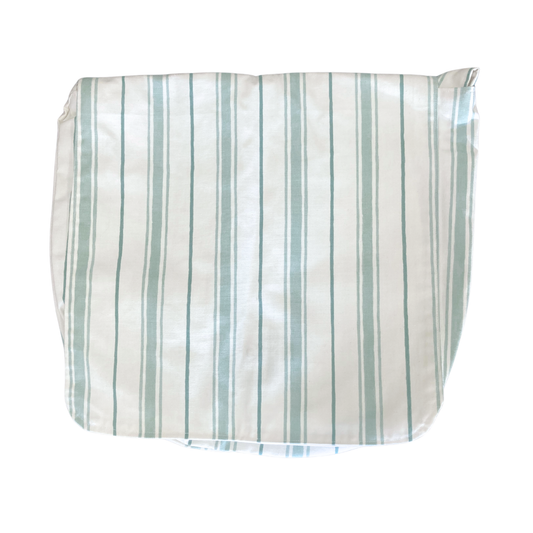 Discounted Messenger Bag by Zahra