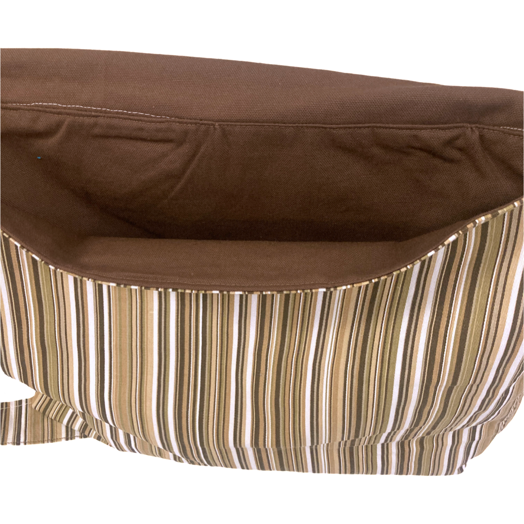 Discounted Messenger Bag by Leena
