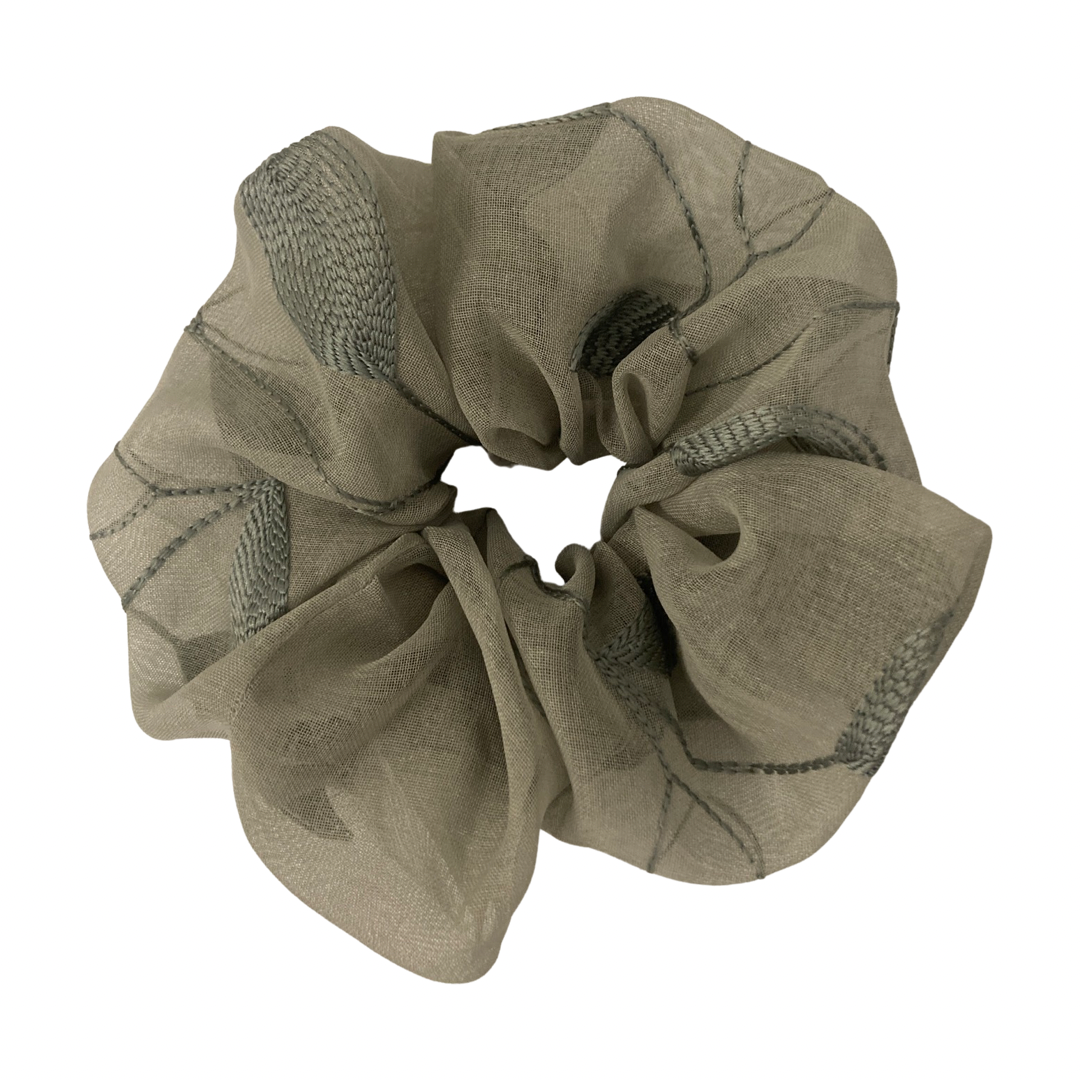 Scrunchie by Tihun